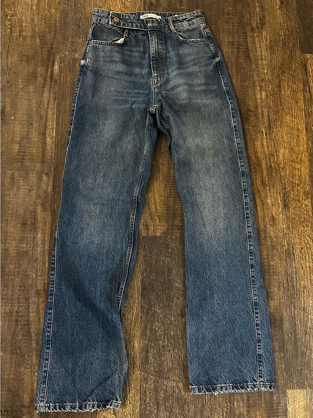 Zara Women's Straight-Leg Denim Jeans / Double button / Size 6 / EUC